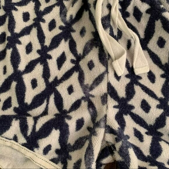 Crewcuts girls navy blue and white geometric shape terry cloth shorts - 5 - Picture 2 of 7